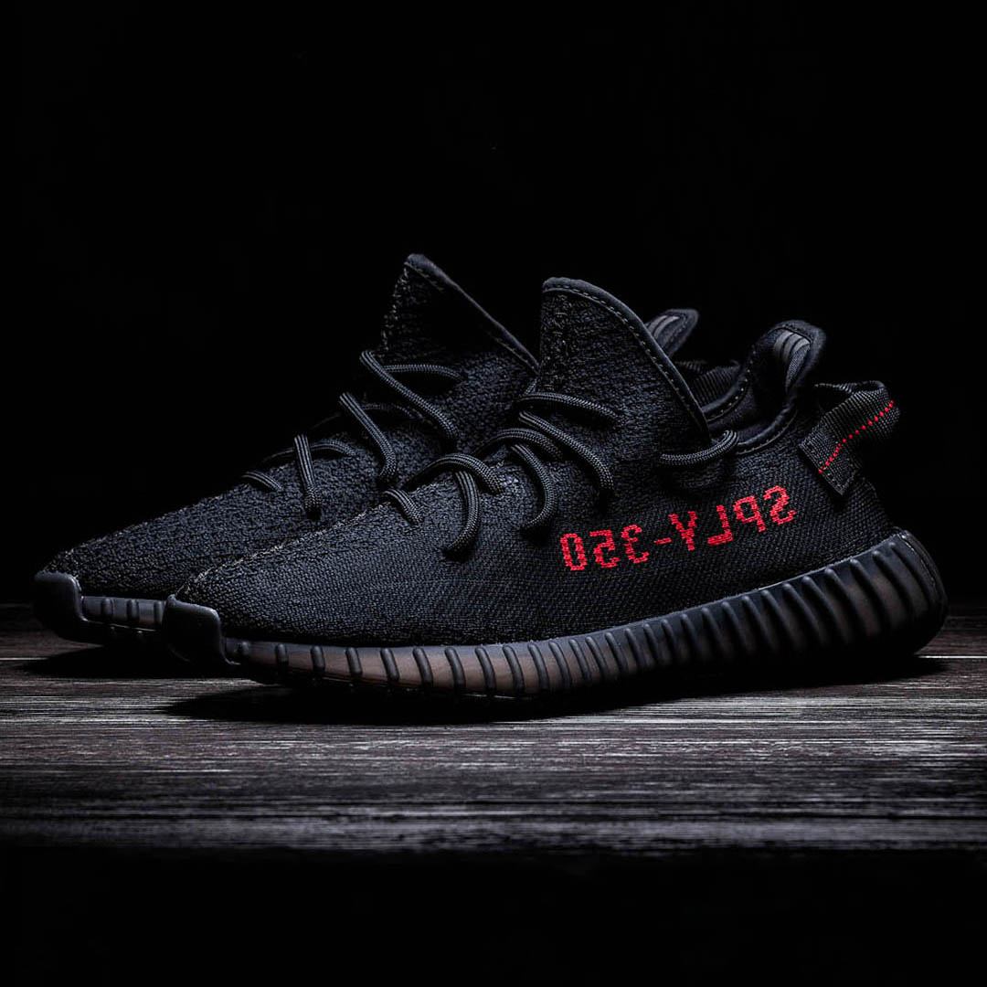 YEEZY BOOST 350 V2 “Bred” が発売