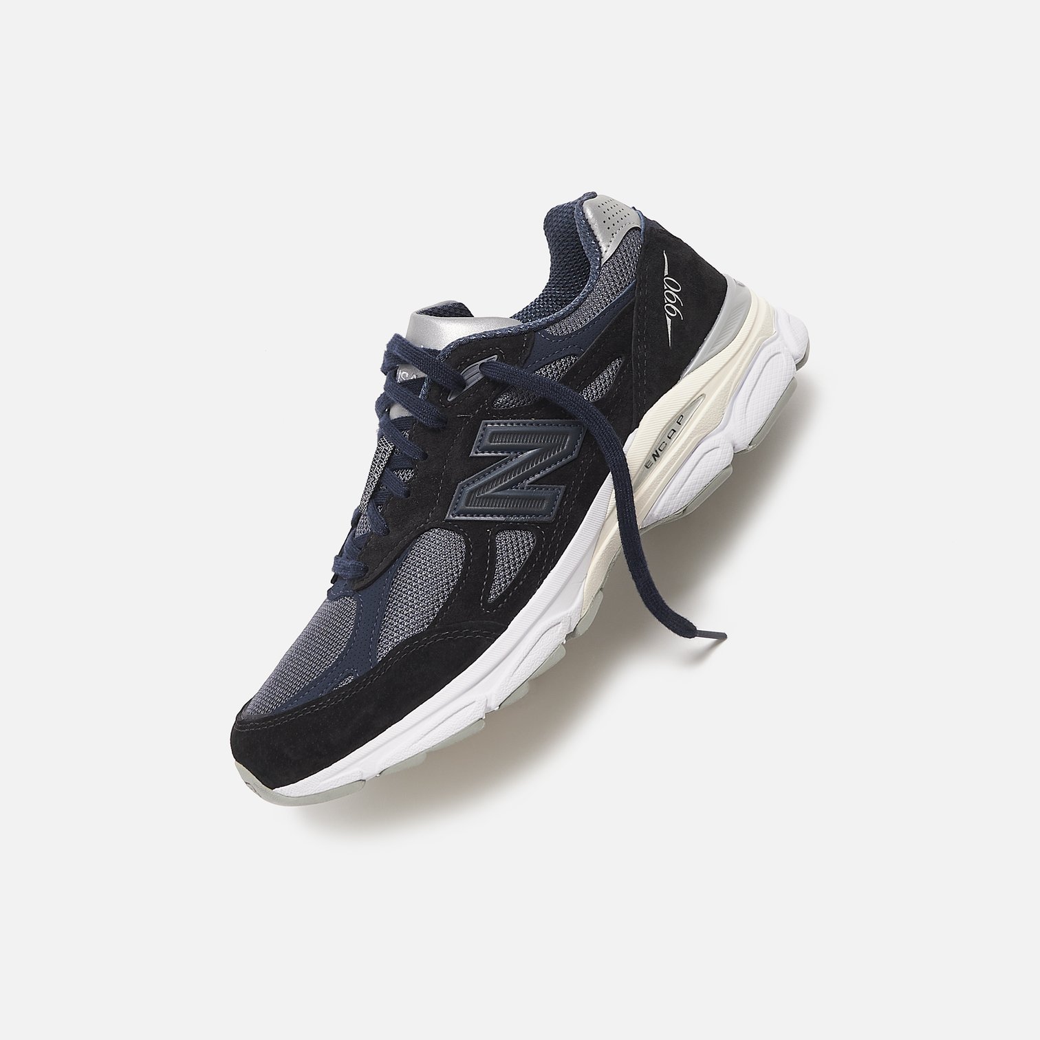 KITH × New Balance 990v3 "Genesis Navy" が発売