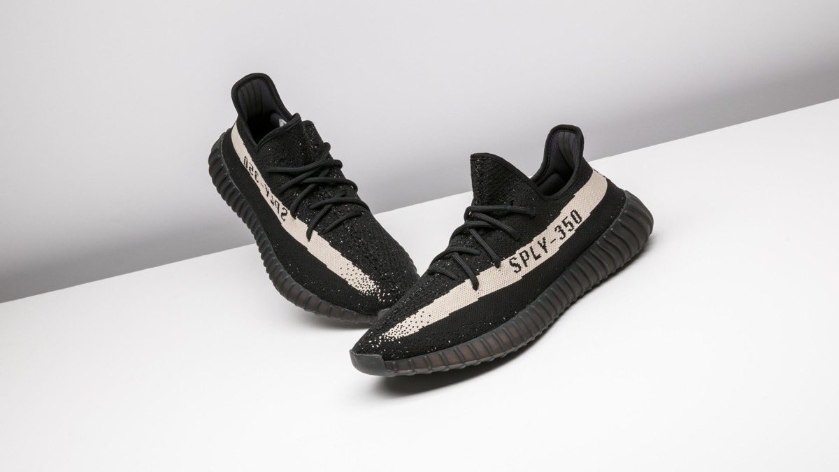 YEEZY BOOST 350 V2 “Oreo” が発売