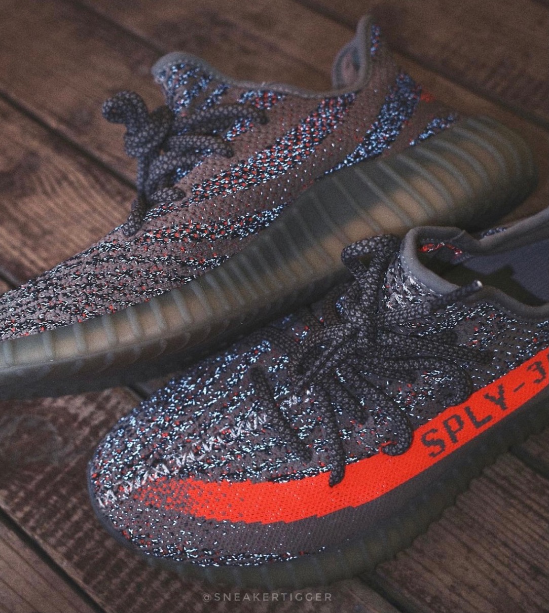 YEEZY BOOST 350 V2 “Beluga Reflective” が発売