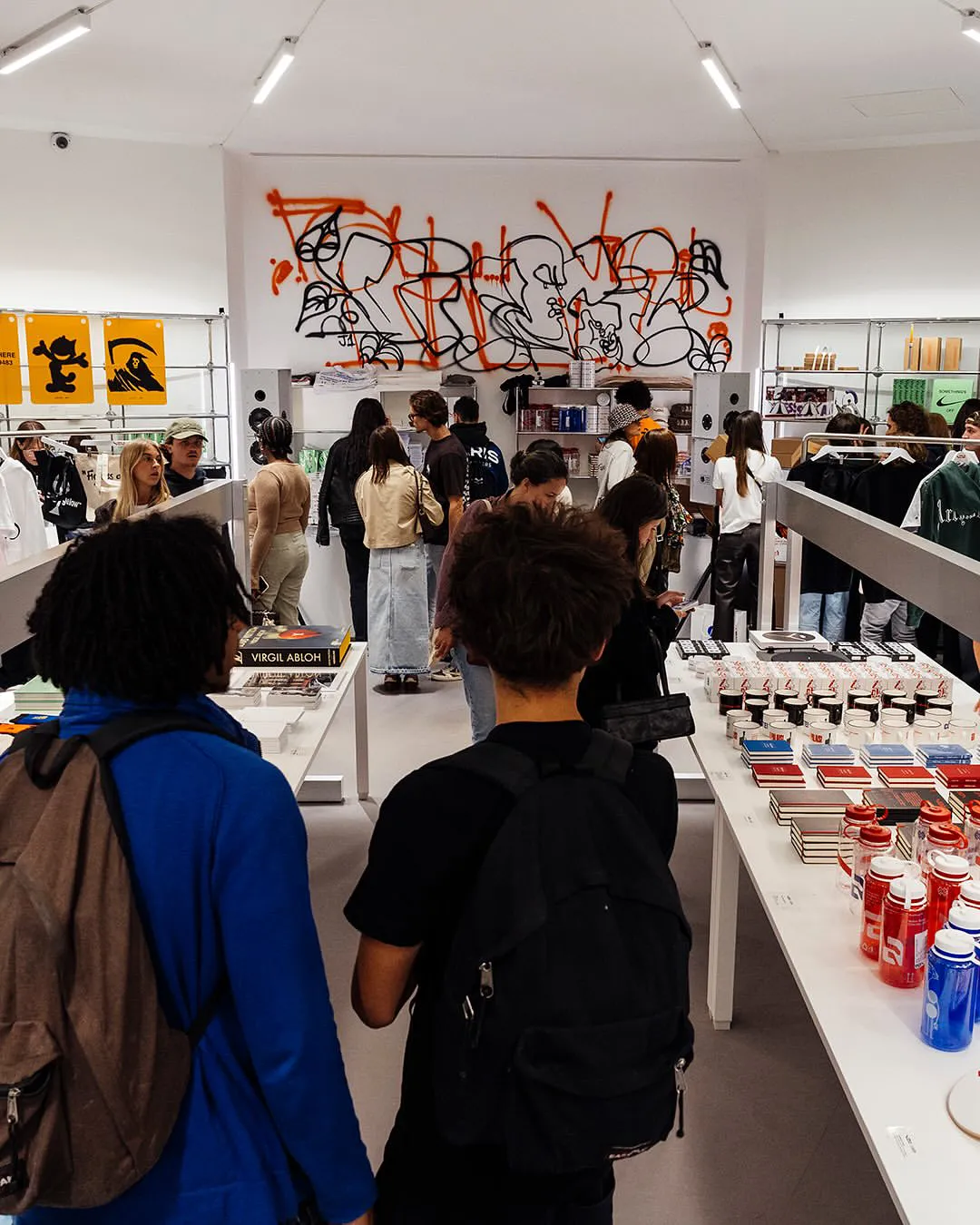ヴァージル・アブロー の展示会 “Virgil Abloh: The Codes” のフォトレポートが公開