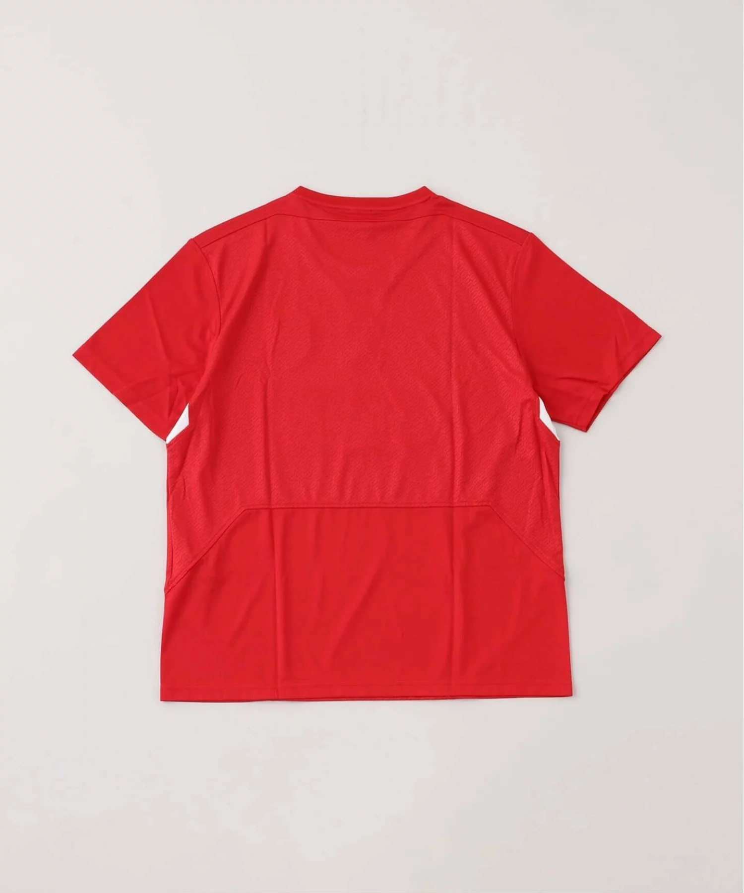 Liverpool FC の Retro Jersey が発売