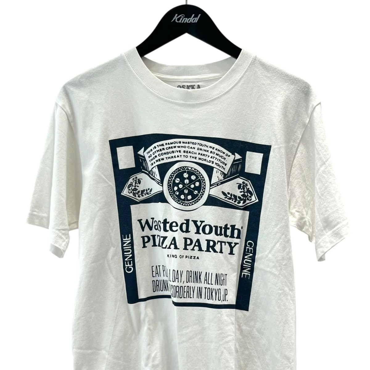VERDY × BASE の Osaka Style Pizza Party Tee が発売