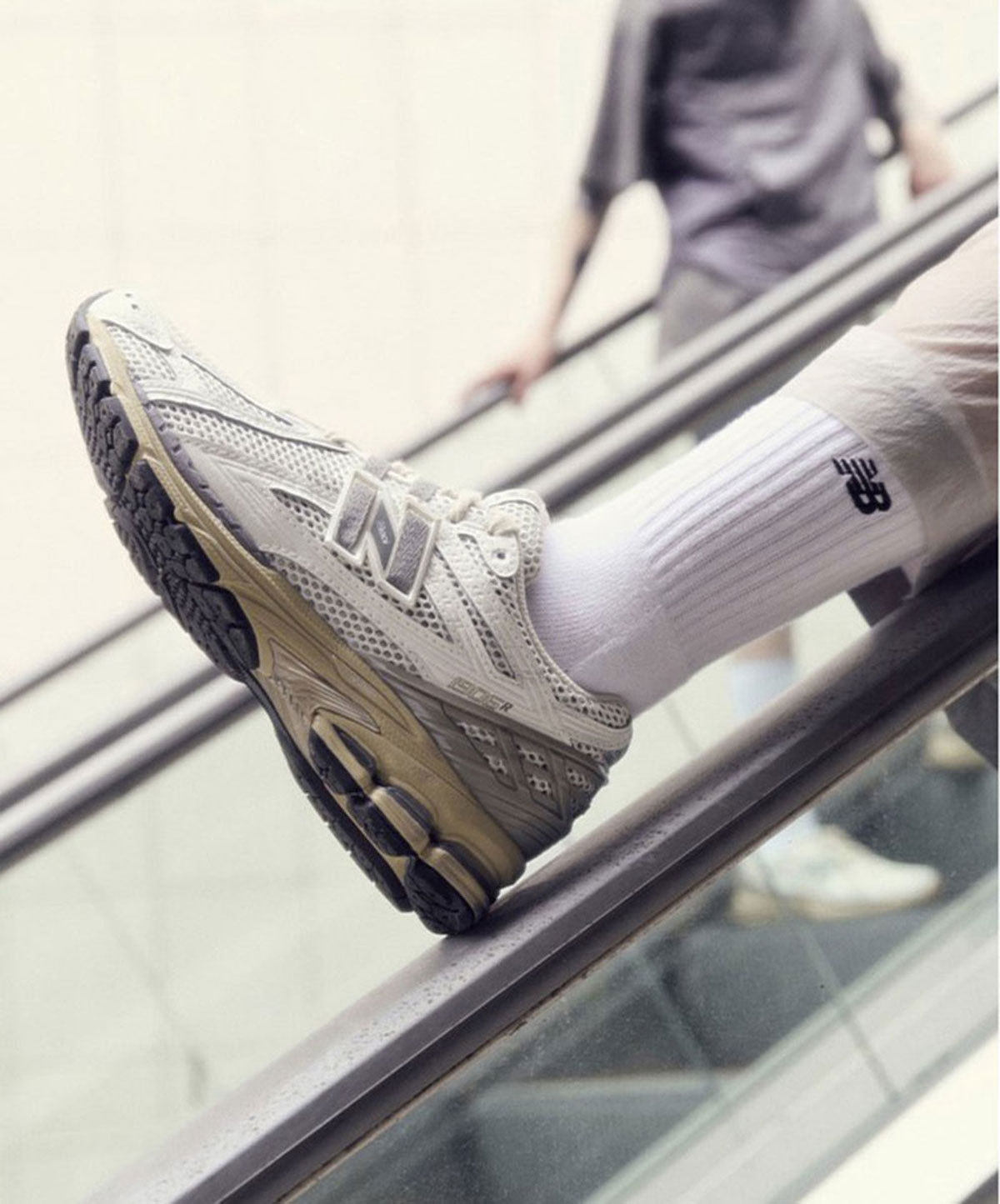 New Balance M1906R “Silver” の40%OFF セールが開催