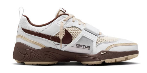 Travis Scott × NIKE ZOOM FIELD JAXX “Light Chocolate” が特別価格で発売