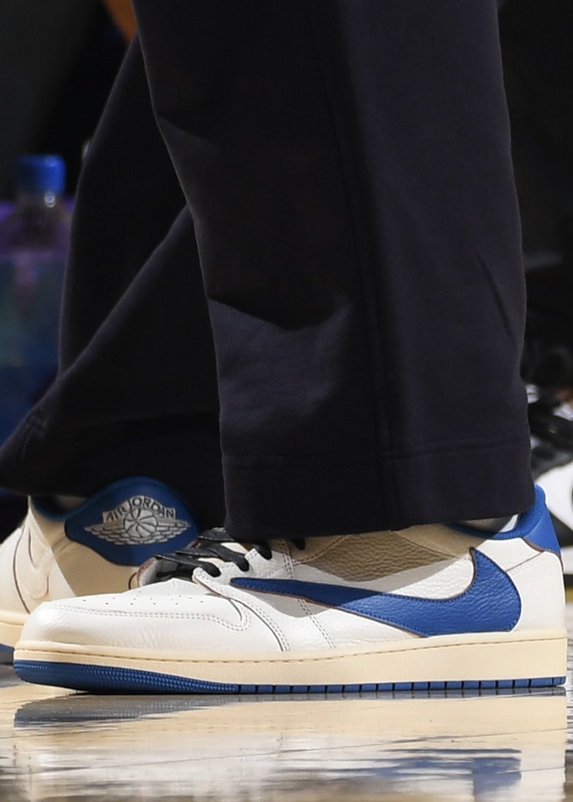 LeBron James が Travis Scott × fragment design × NIKE AIR JORDAN 1 LOW を着用