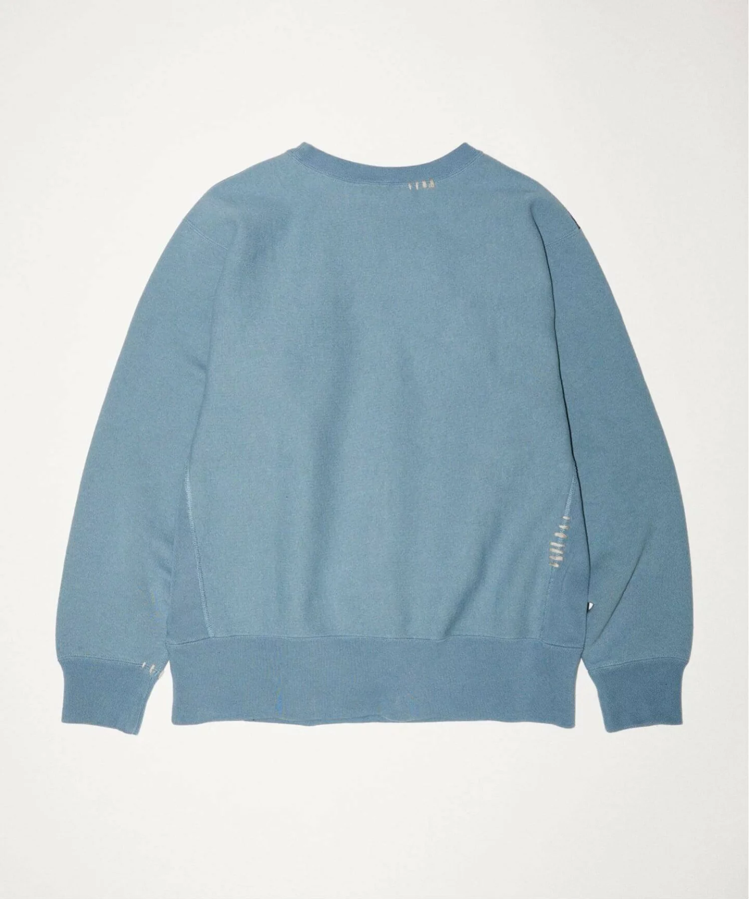JOURNAL STANDARD × Champion の Hand Stitch Crew Sweat が発売