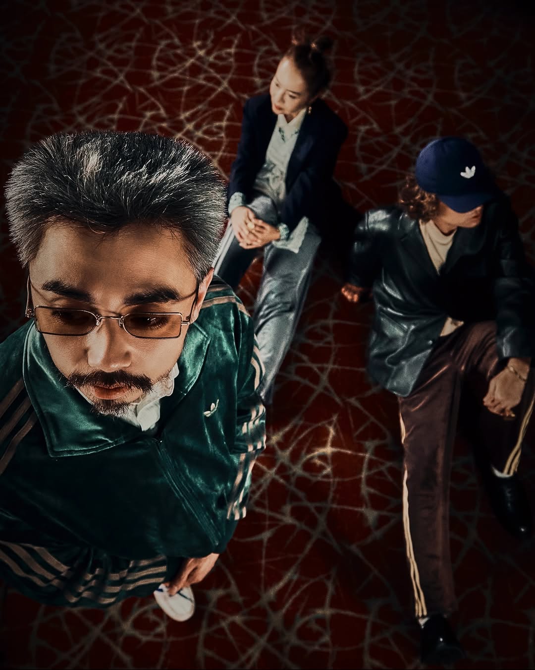 adidas より FIREBIRD VELOUR TRACK TOP が発売