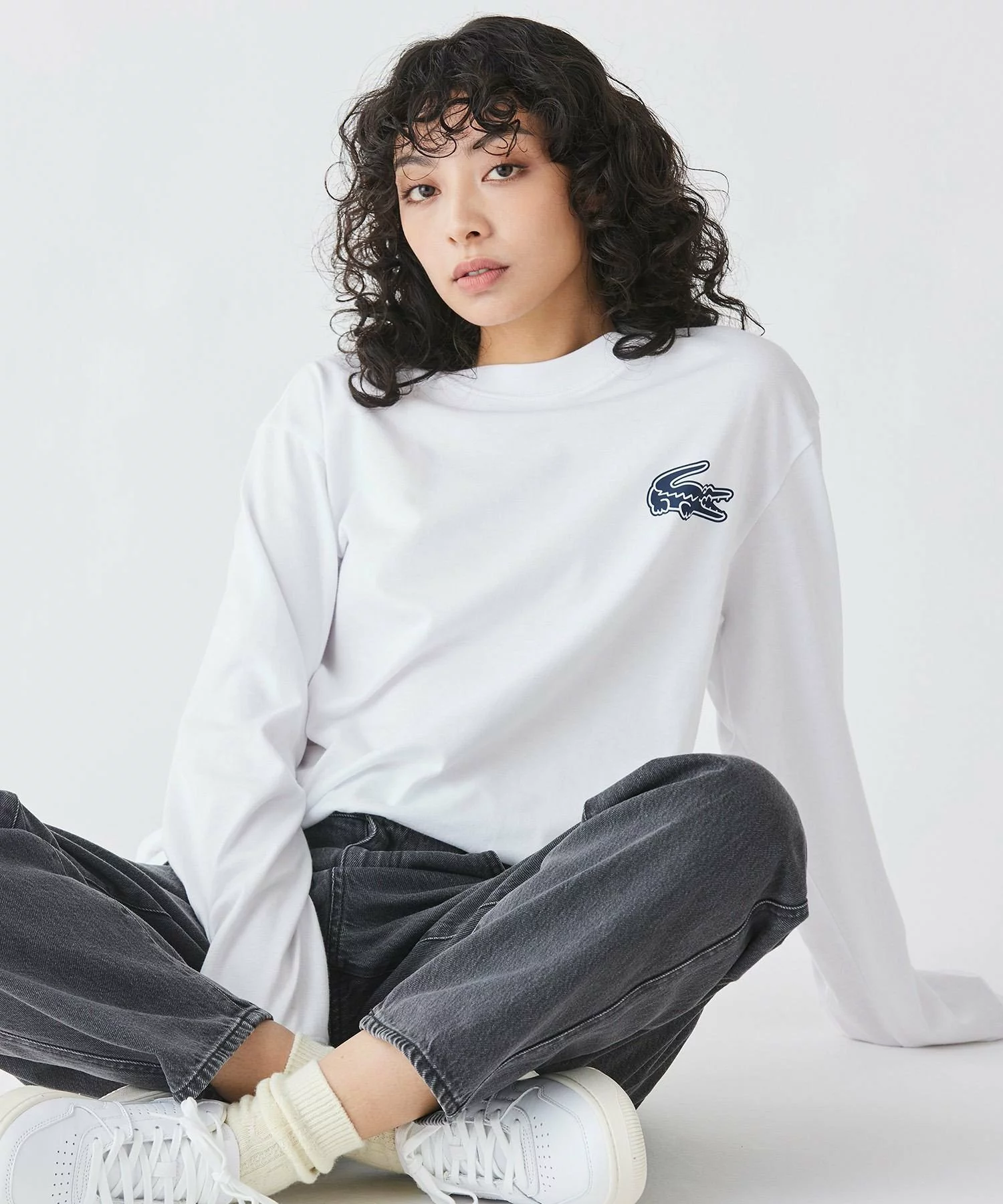 LACOSTE の Oversize Back Print L/S Tee がWEB限定で発売