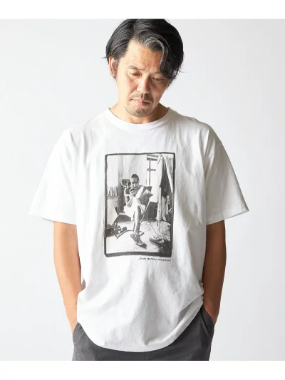 SHIPS × シンガー Sade のフォトTシャツが発売
