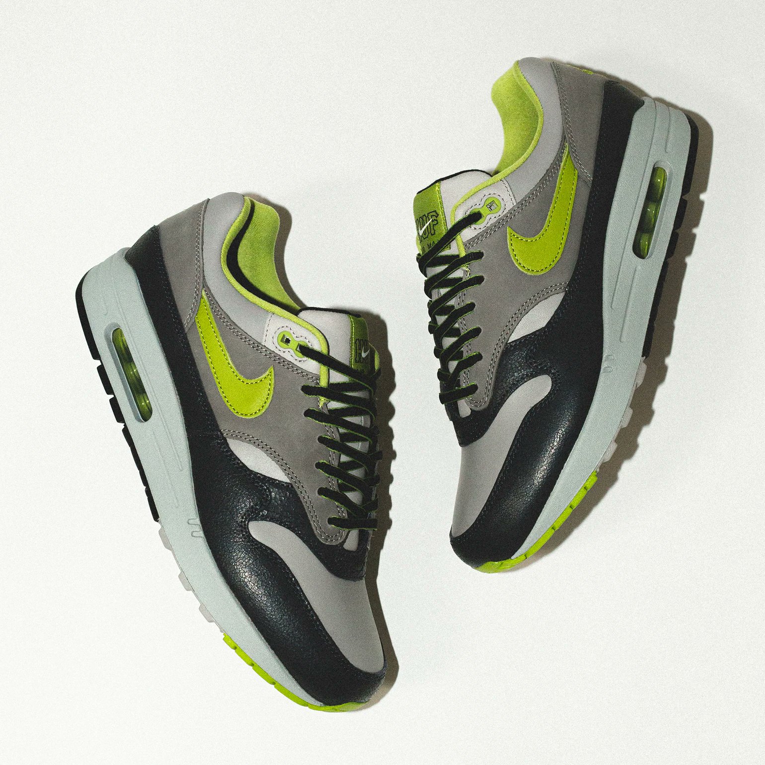 HUF × NIKE AIR MAX 1 “Anthracite and Medium Grey” が発売