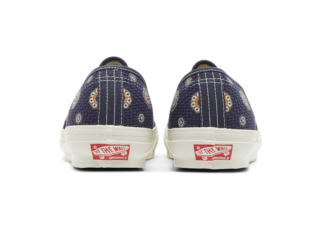 KITH × VANS の AUTHENTIC LX "Medallion" が発売