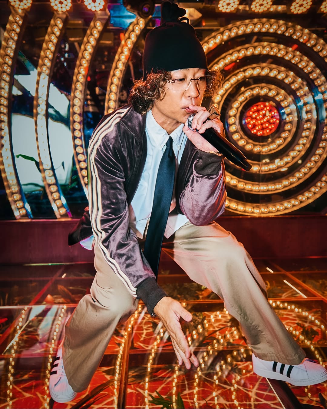 adidas より FIREBIRD VELOUR TRACK TOP が発売