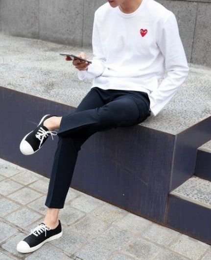 PLAY COMME des GARÇONS の Heart Logo Long Sleeve Tee が発売