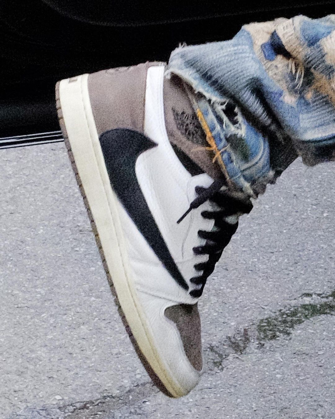 Travis Scott × NIKE AIR JORDAN 1 HIGH “Reverse Mocha” のサンプル制作が開始か
