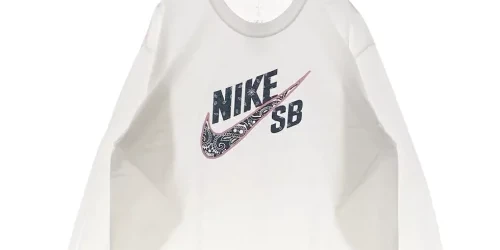 Travis Scott × NIKE SB の Logo L/S Tee が発売