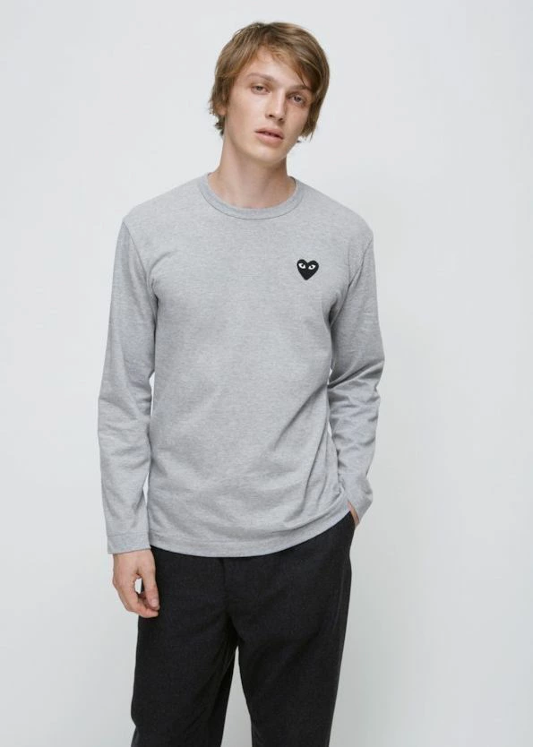 PLAY COMME des GARÇONS の Heart Logo Long Sleeve Tee が発売