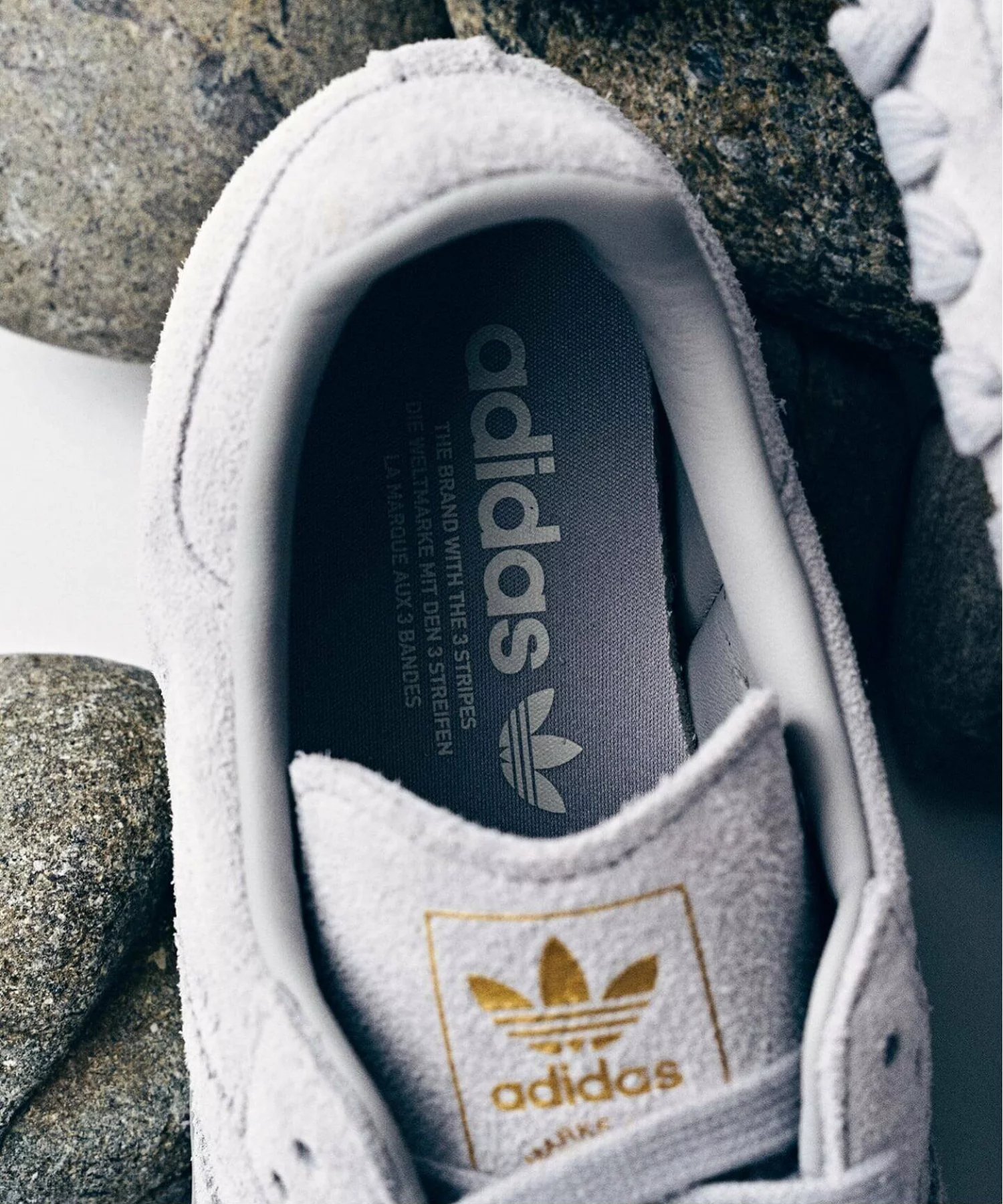 417 EDIFICE × adidas Originals の SAMBA OG “Grey Two” が発売
