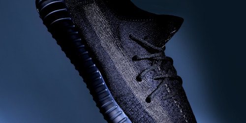 YEEZY BOOST 350 V2 “Onyx” が発売