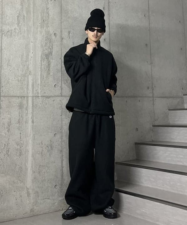 BEAMS × Champion の Fleece Wide Pants が発売