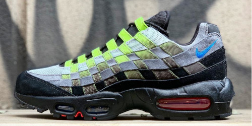 BOWEN製 NIKE AIRMAX95 フィギュア 2個 イエロー 2000 Nike x Bowen Toys Air Max 95 'Neon