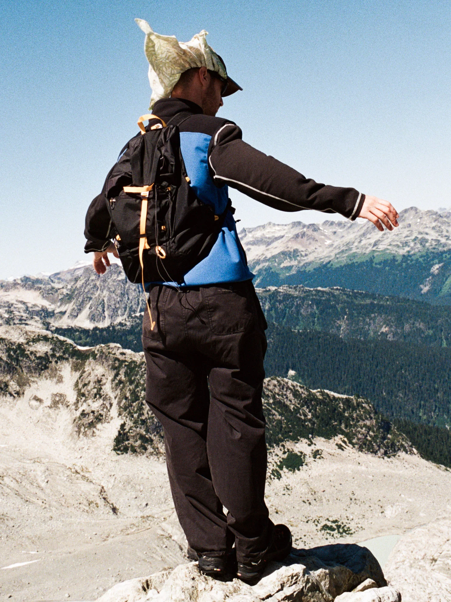 Stüssy × MOUNTAIN HARDWEAR の2025年秋冬コラボコレクションが10月31日(金)発売