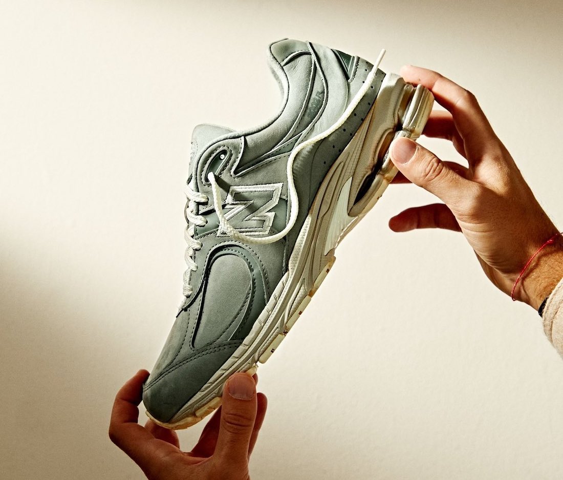 KITH x New Balance 2002R “Pistachio” が発売