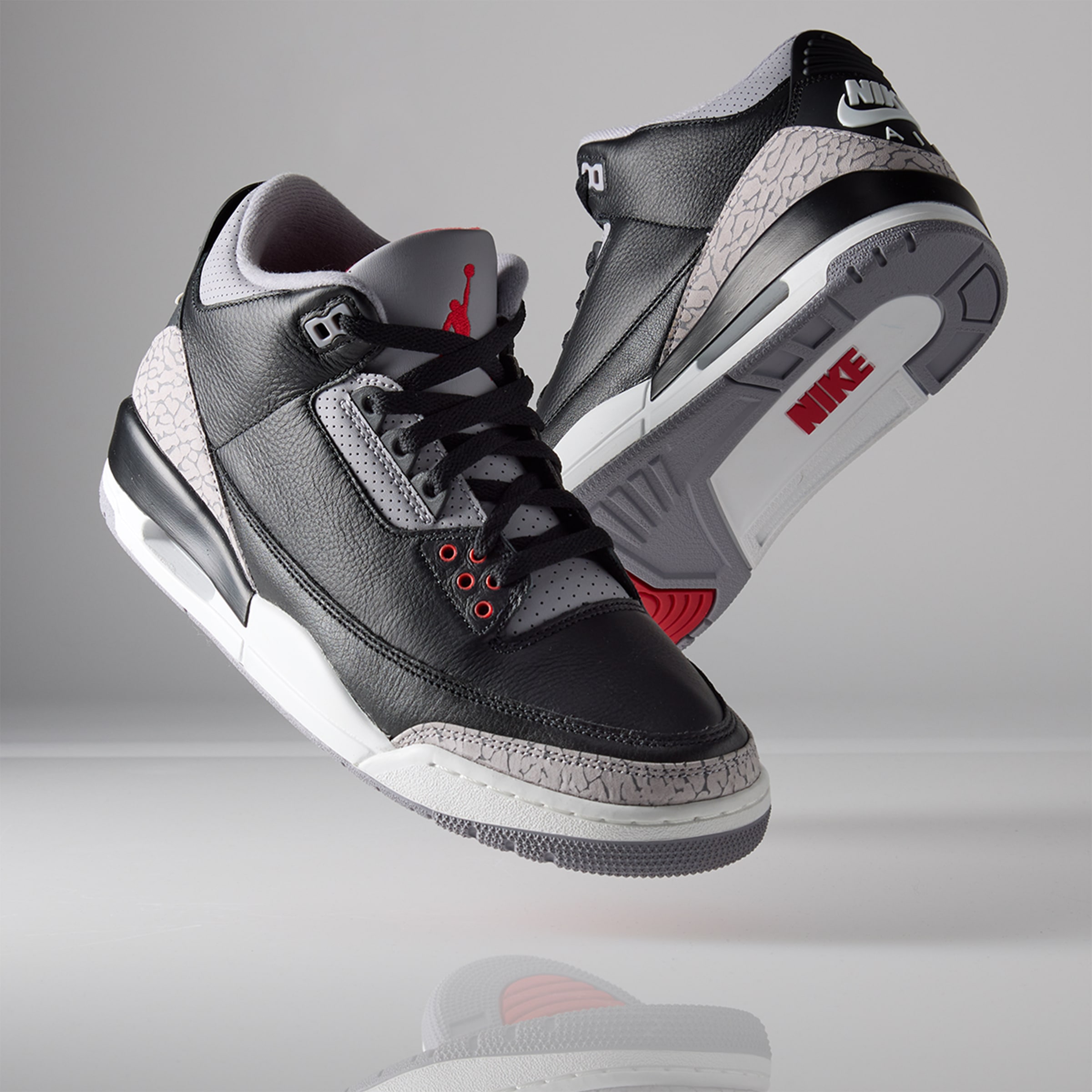 NIKE AIR JORDAN 3 RETRO “Black Cement” が発売