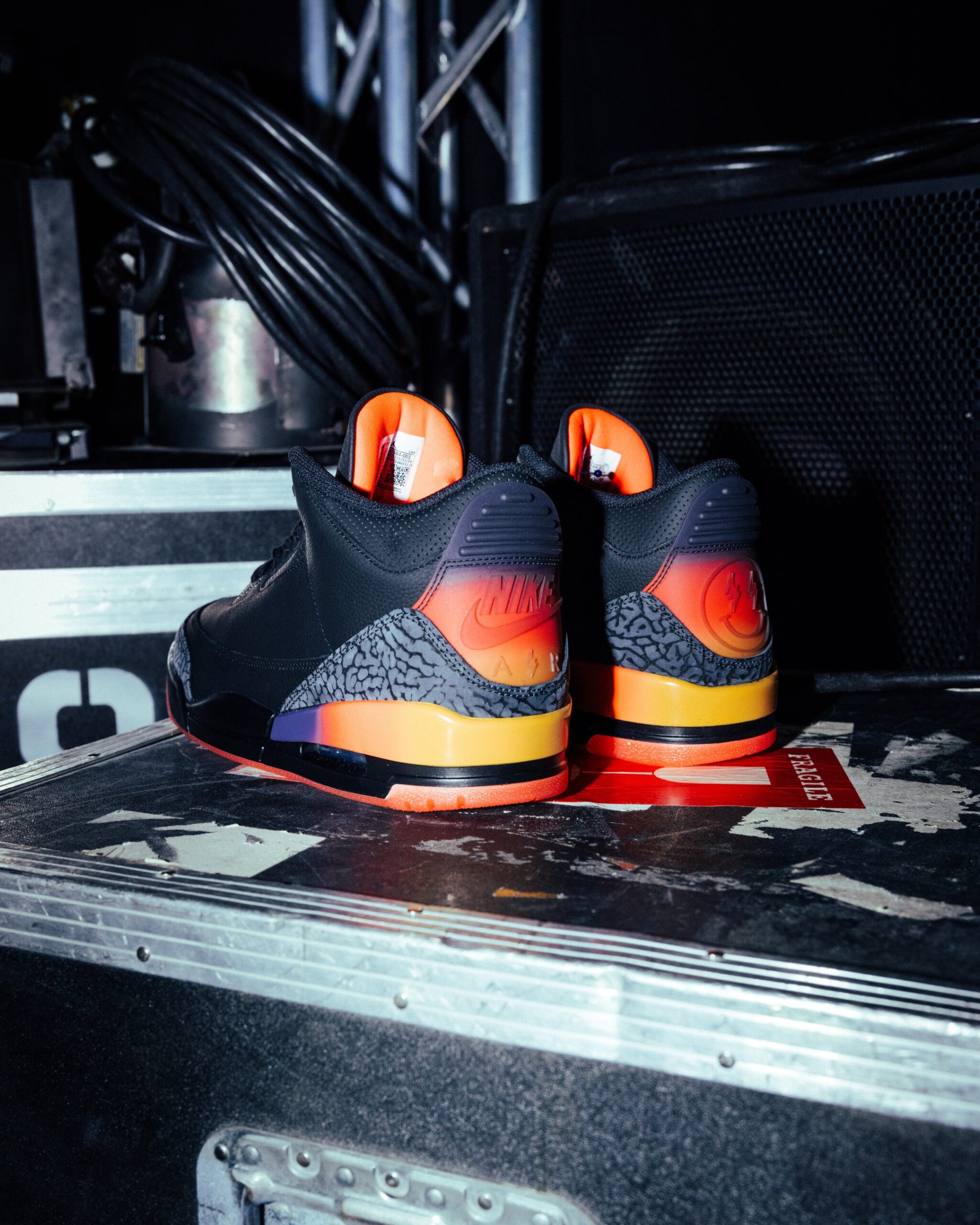 J.Balvin × NIKE の AIR JORDAN 3 RETRO SP “Rio" が発売