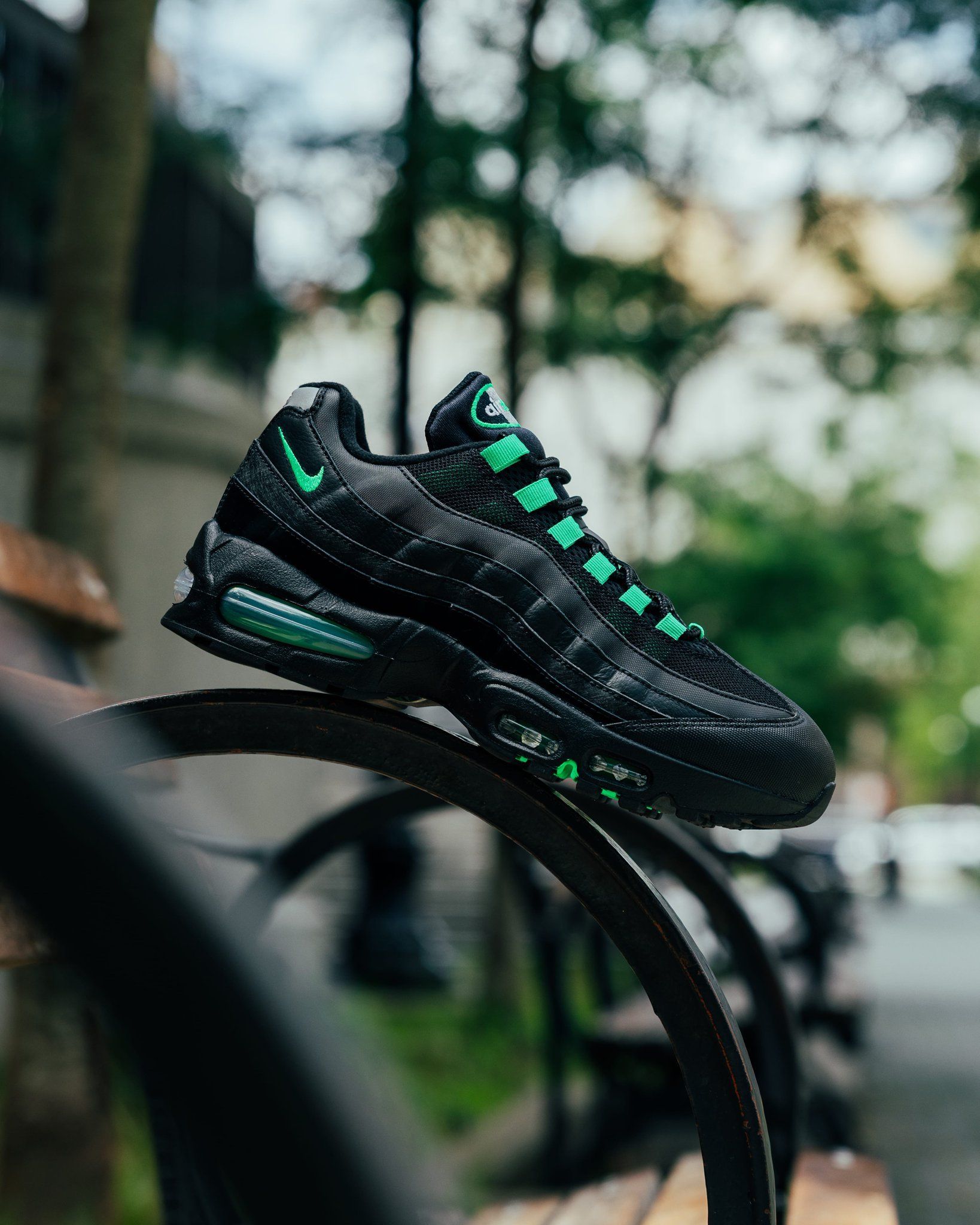NIKE AIR MAX 95 BIG BUBBLE “Green Shock" が発売