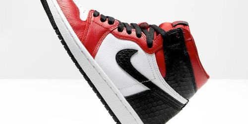 NIKE AIR JORDAN 1 RETRO HIGH OG “Satin Snake” が発売