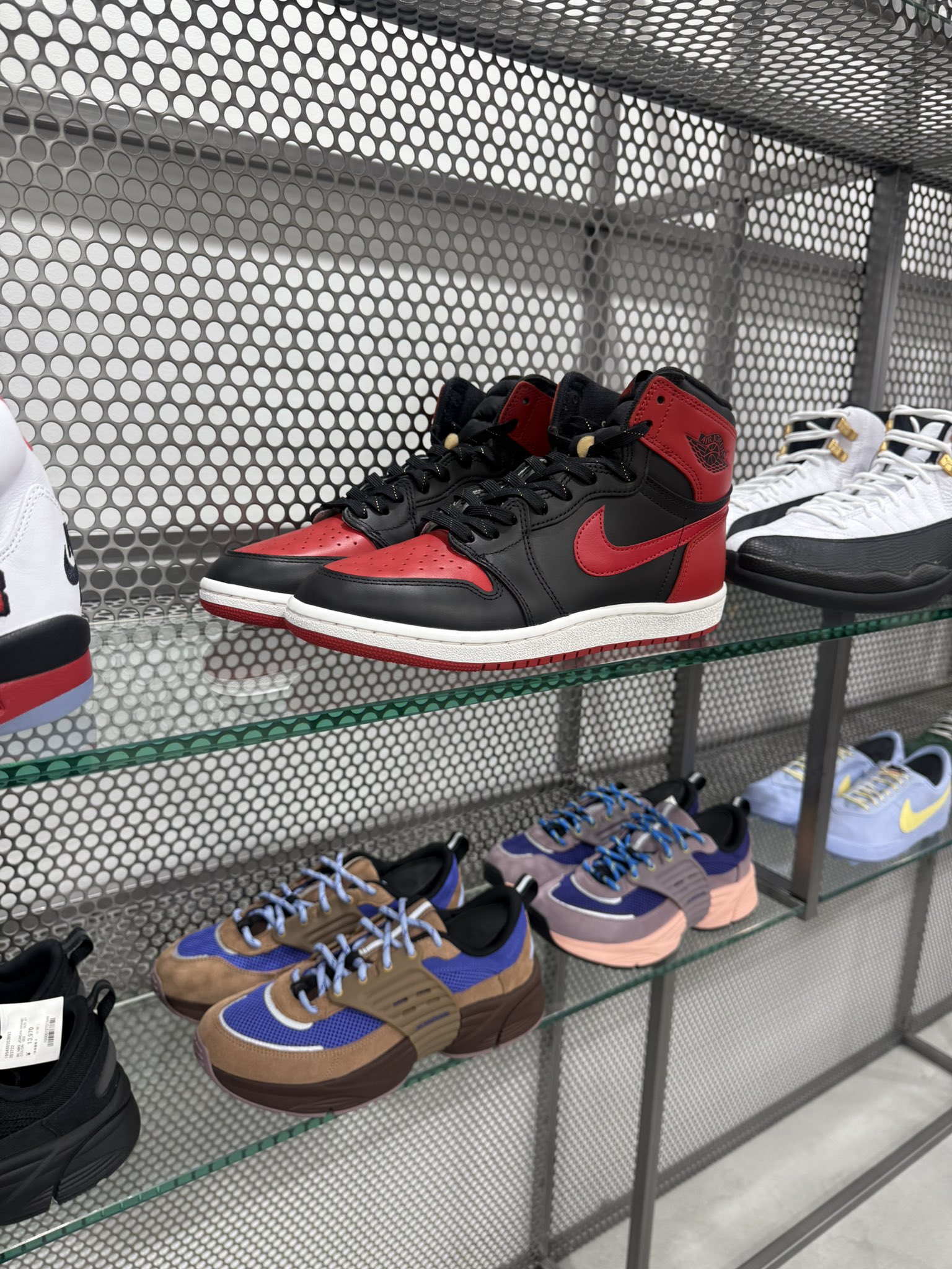 NIKE AIR JORDAN 1 HIGH '85 SP “Bred” が DSMG にてゲリラリリース