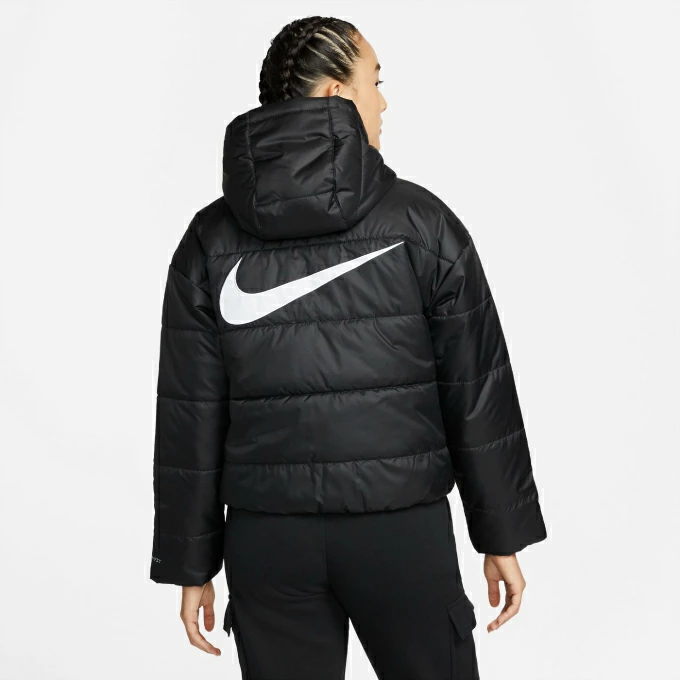 NIKE の Therma-FIT Rpl Classic Hoodie Jacket が特別価格で発売