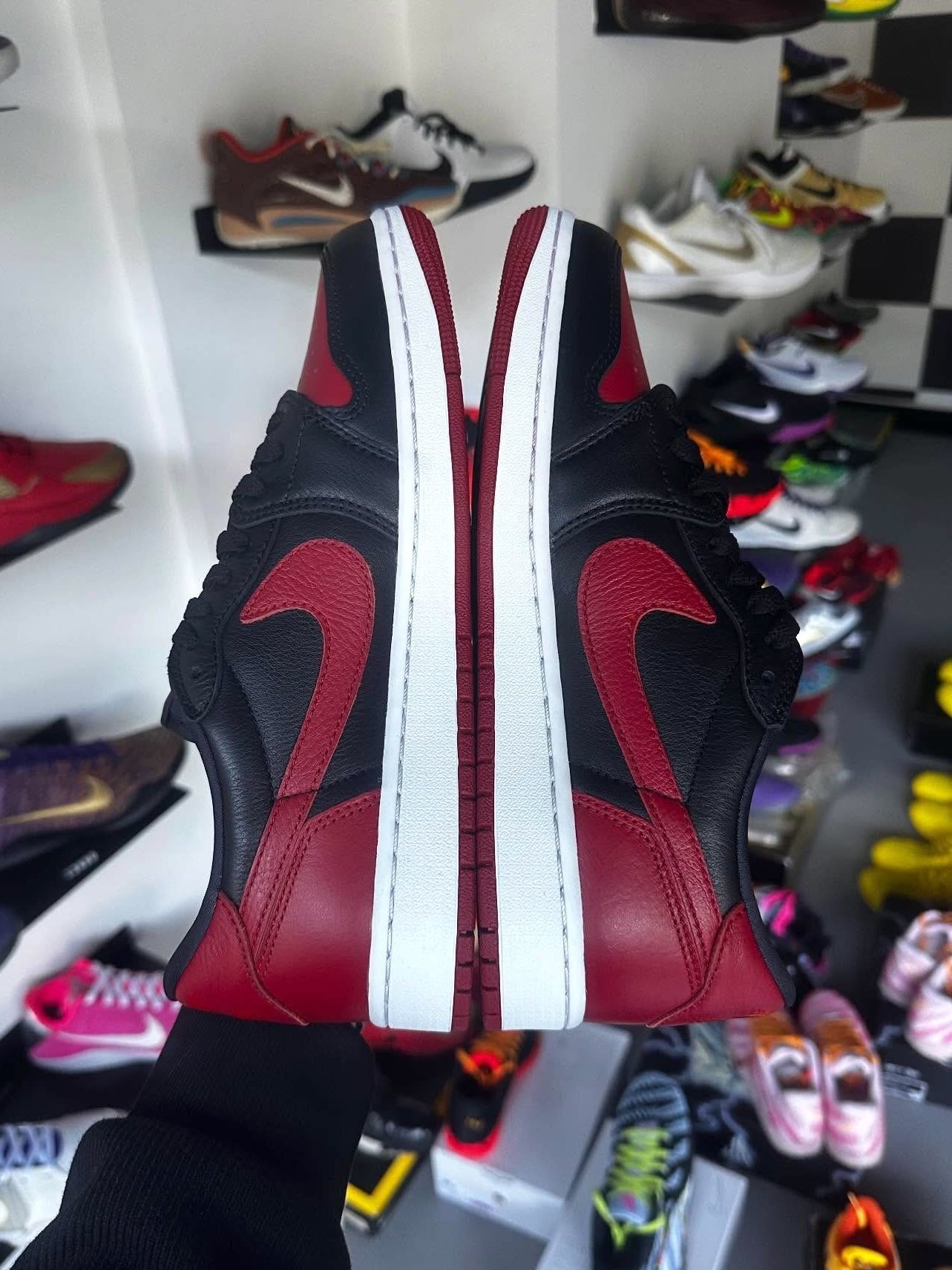 NIKE AIR JORDAN 1 LOW OG "Banned" のファーストルックが公開