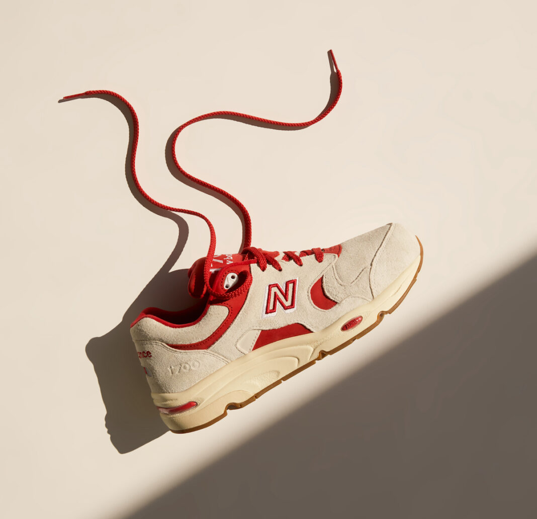 カナダのKITH TORONTOオープン記念モデル
