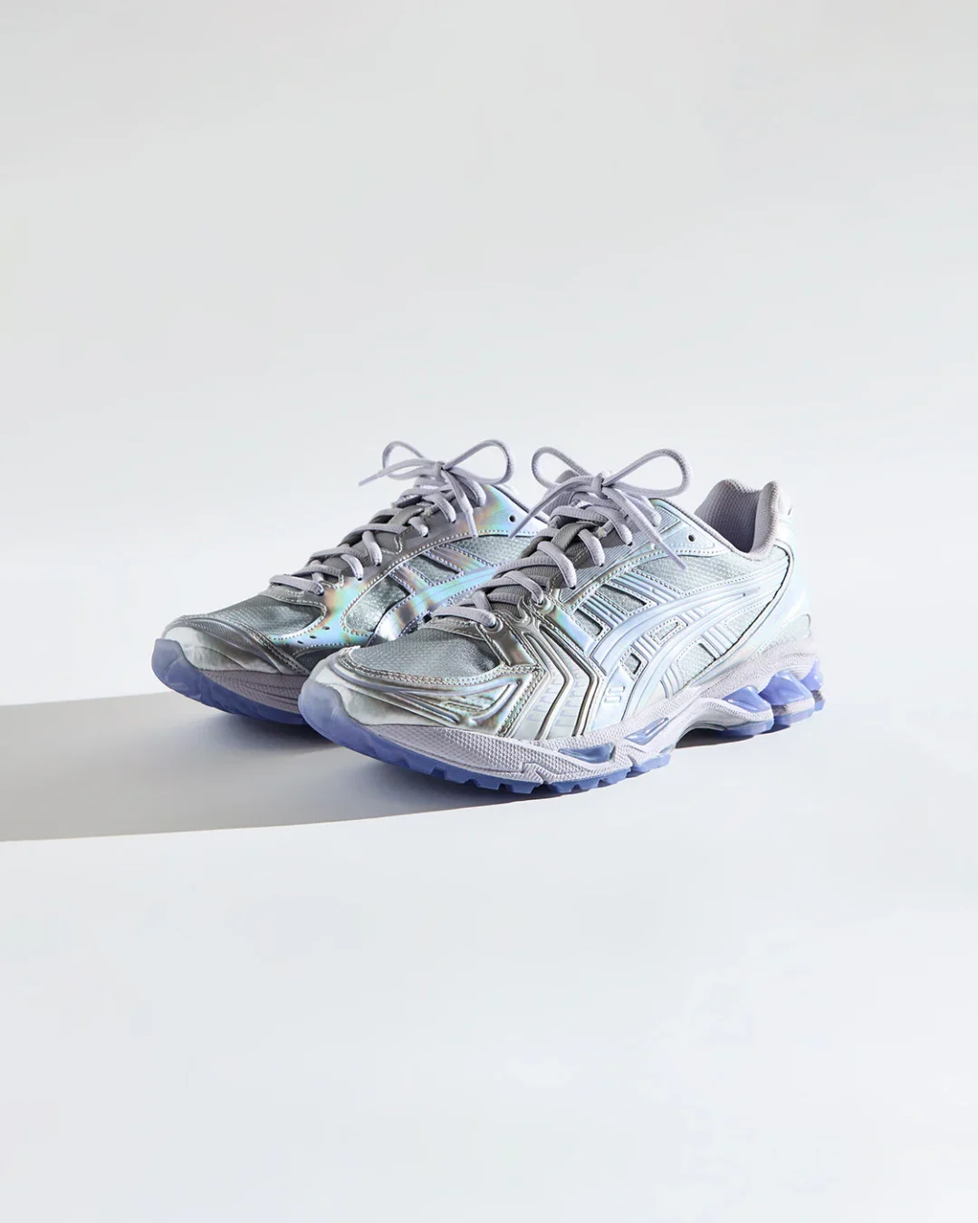 KITH × ASICS の GEL-KAYANO 14 "Silver Surfer" が発売
