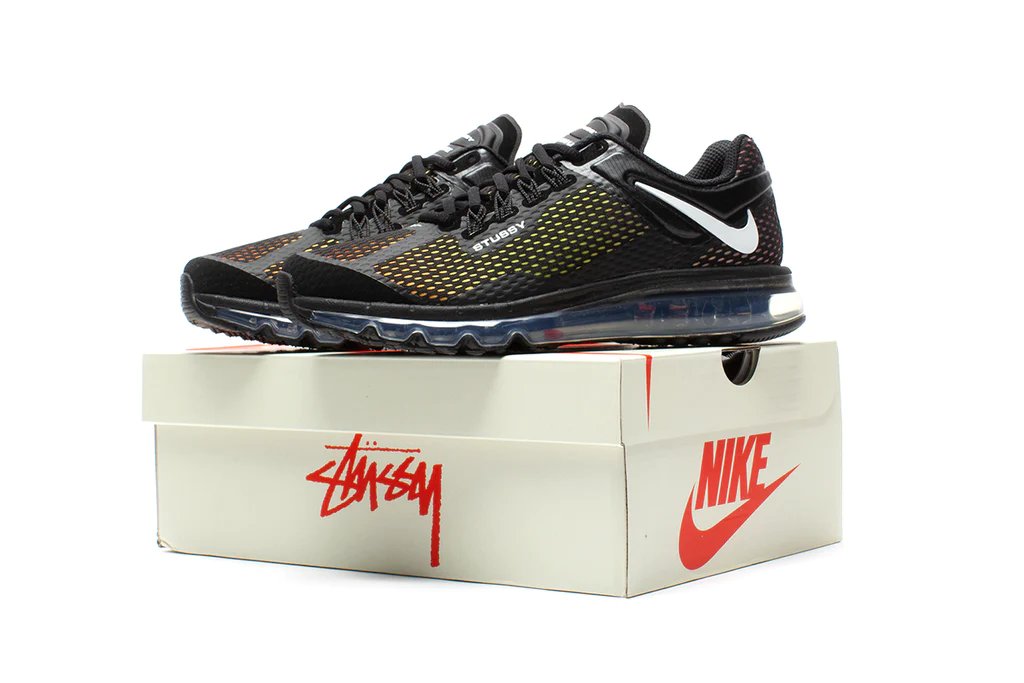 Stüssy × NIKE の AIR MAX 2013 “Black” が発売