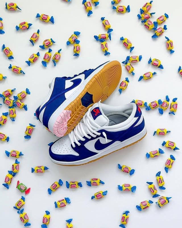 NIKE SB DUNK LOW "Los Angeles Dodgers" が発売