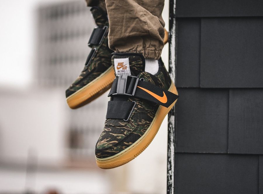 Carhartt WIP x NIKE の AIR FORCE 1 UTILITY LOW "Camo" が発売