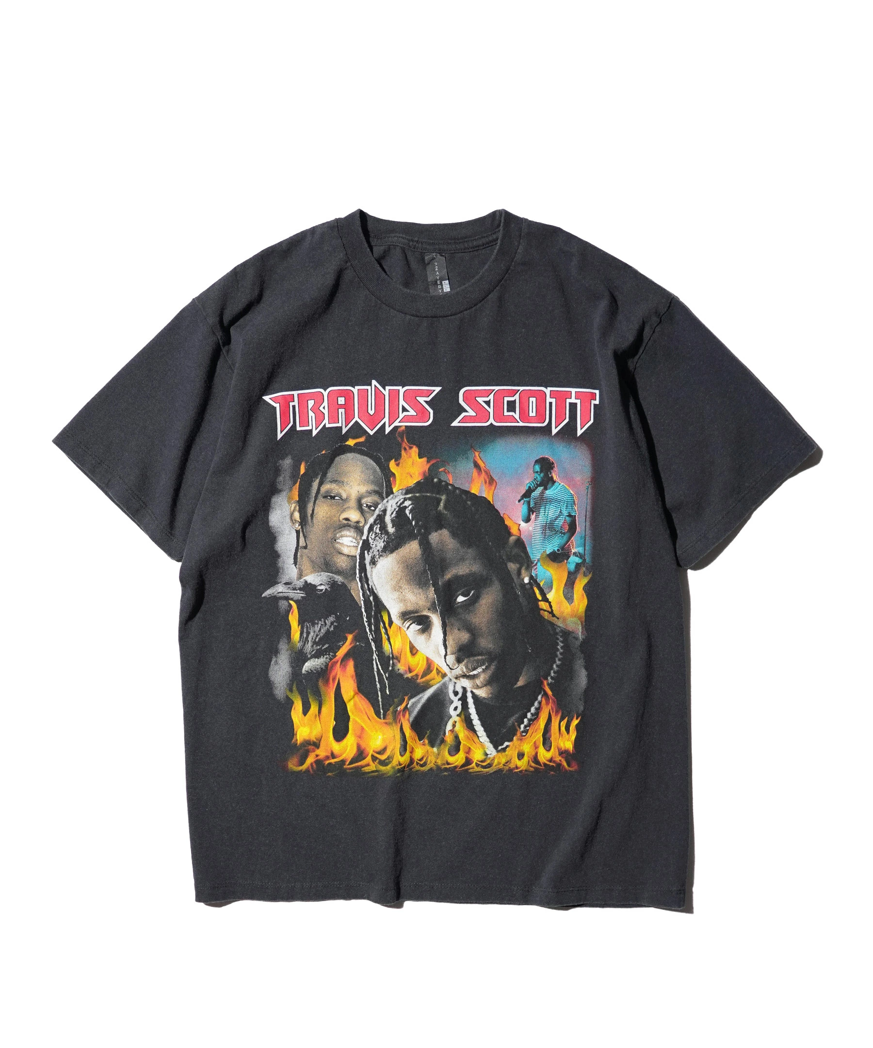 Travis Scott のオフィシャルライセンスTシャツが発売