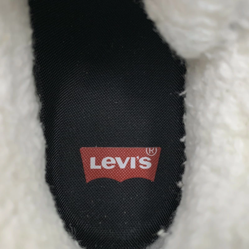 Levi’s® × NIKE の AIR MAX 90 “By You” が発売