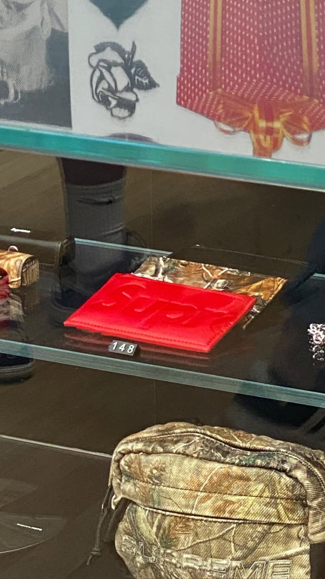 Supreme 2025年秋冬コレクション WEEK8 の海外スナップが公開