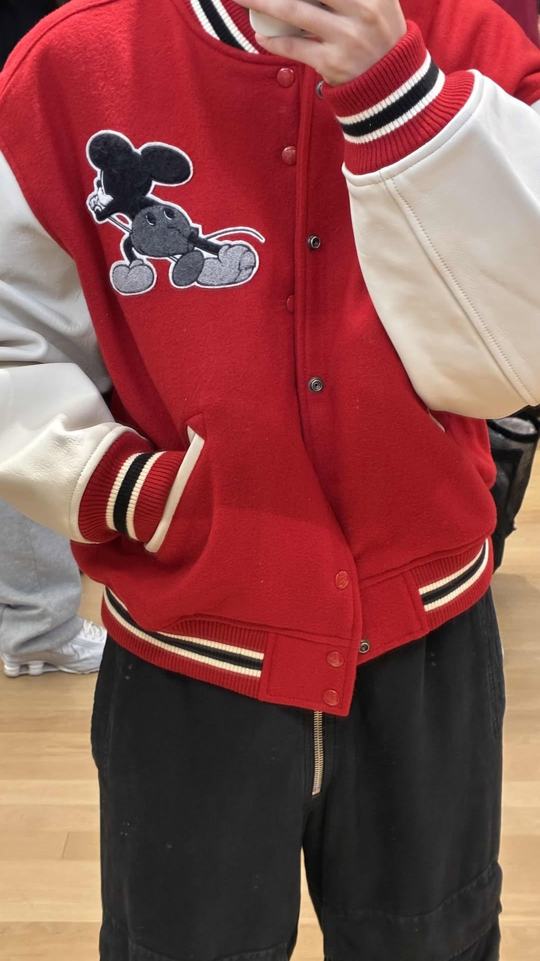 Supreme 2025年秋冬コレクション WEEK8 の海外スナップが公開