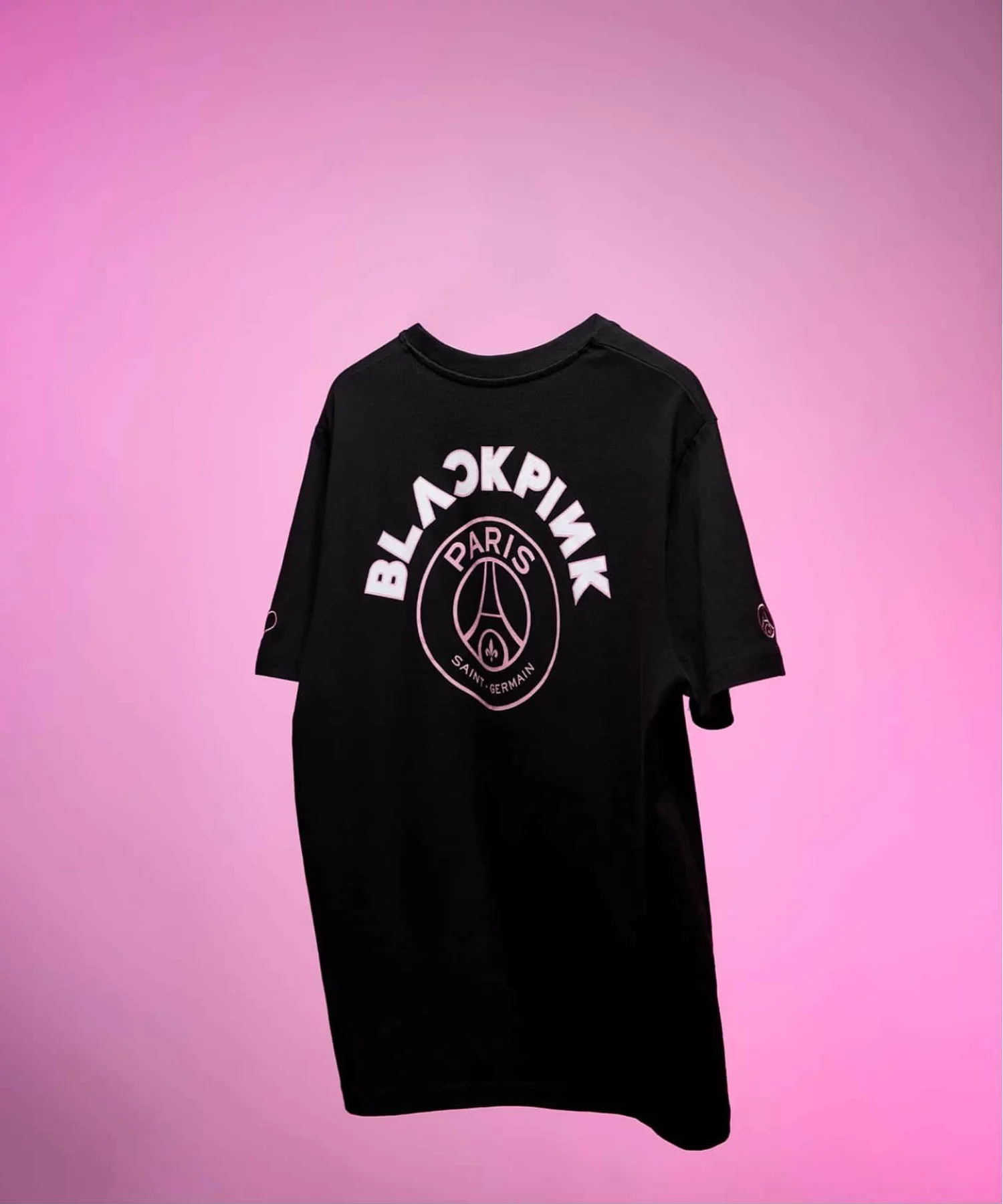 PARIS SAINT-GERMAIN × BLACKPINK の限定カプセルコレクション “Blackpink In Your Area” が発売