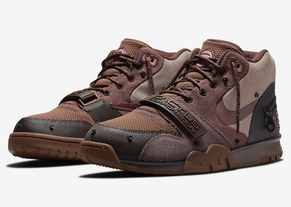 Travis Scott × NIKE の AIR TRAINER 1 “THE Wheat” が発売