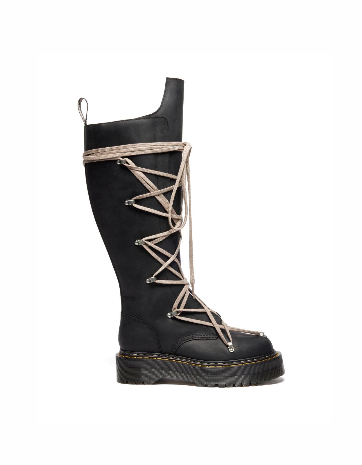 Rick Owens × Dr.Martens の2025年秋冬コラボブーツが10月16日(木)発売