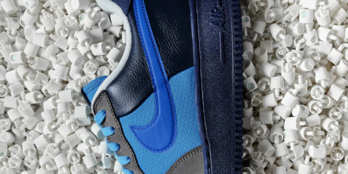 Stash x NIKE の AIR FORCE 1 SP "Soft Grey/Harbor Blue" が発売