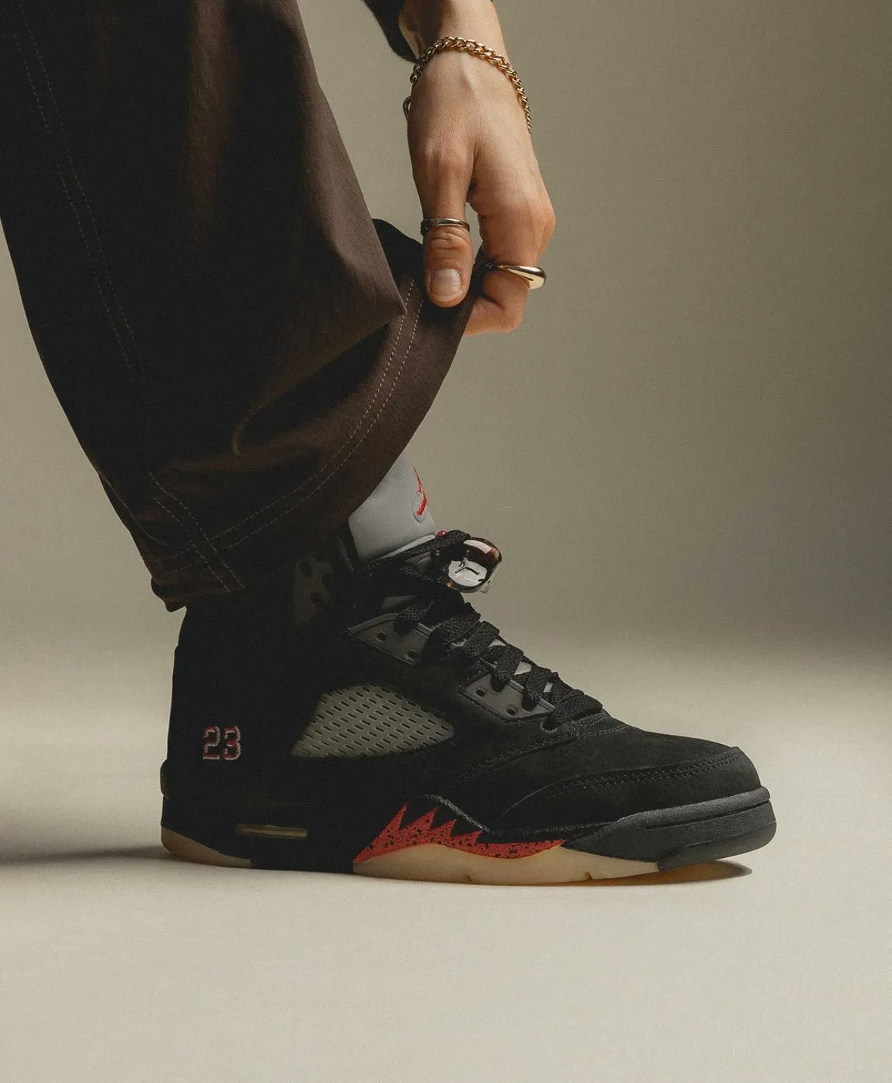 NIKE AIR JORDAN 5 RETRO GORE-TEX “Off-Noir” が発売