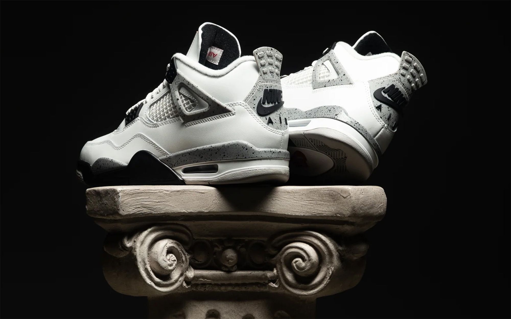 NIKE AIR JORDAN 4 RETRO “White Cement” が発売