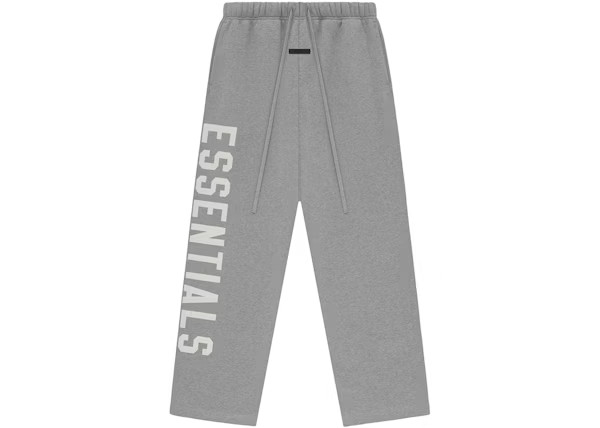 ESSENTIALS の Fleece Relaxed Sweatpant が特別価格で発売